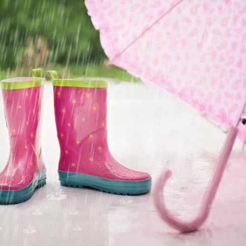 11 Rainy Day Outdoor Activities for Kids